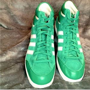 Adidas gem/wht sueade size 15